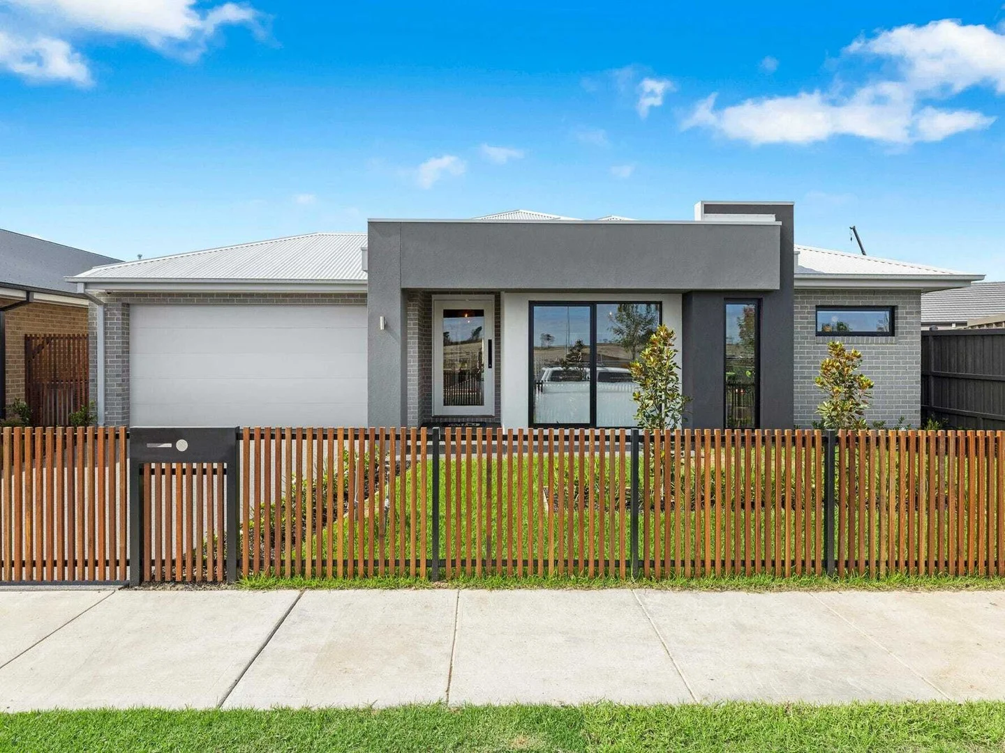 4 Baxter Street, Clyde North VIC 3978