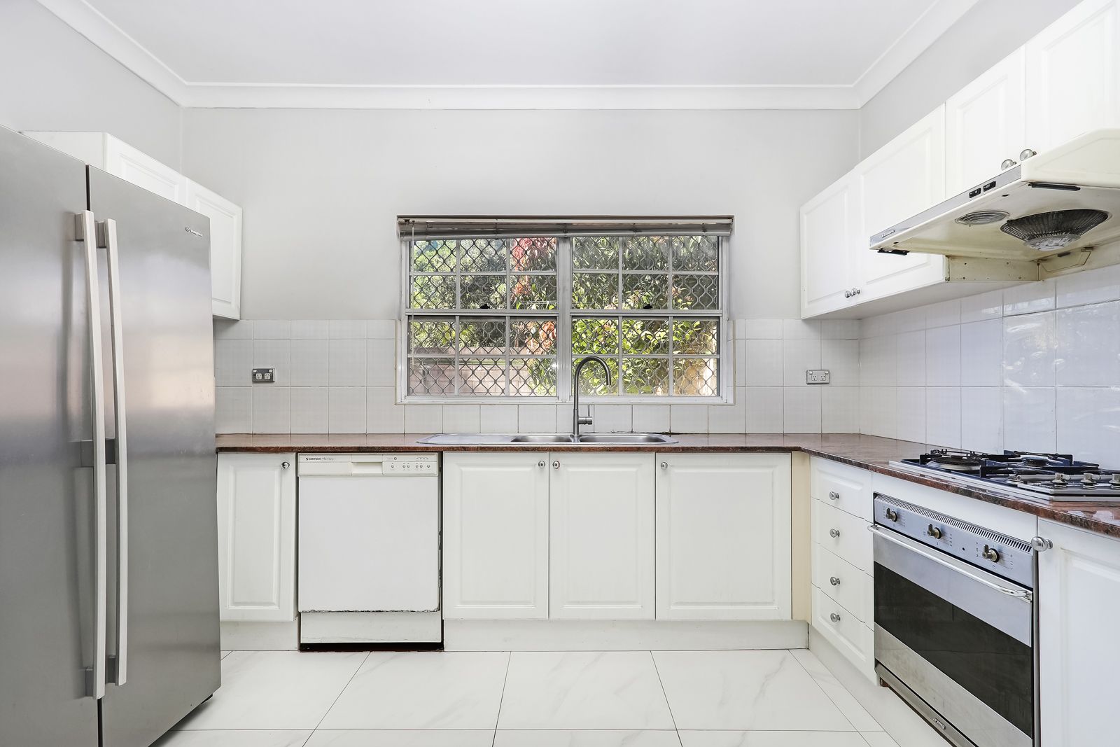 2/150 Dean Street, Strathfield South NSW 2136, Image 2