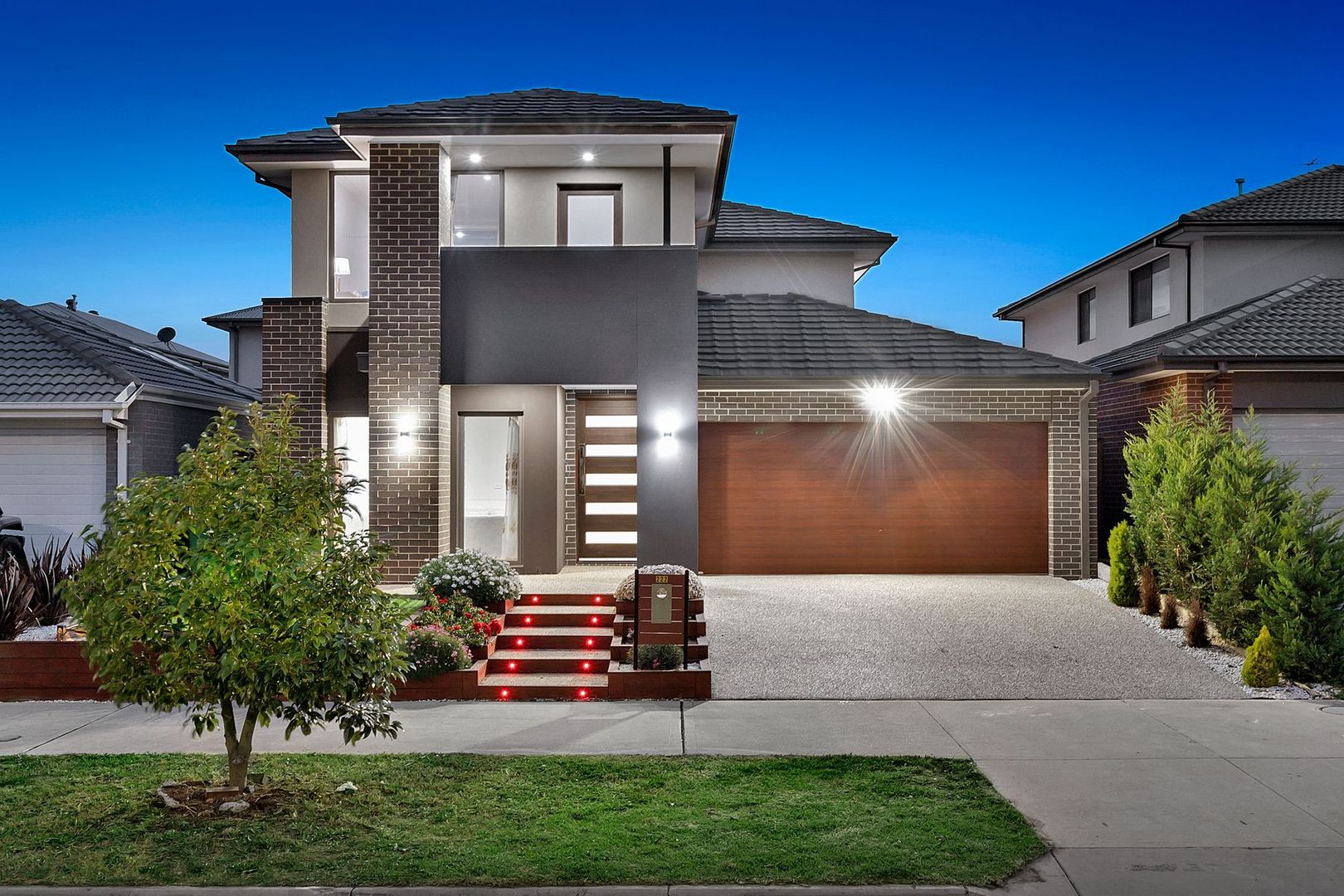 222 Duff Street, Cranbourne West Property History & Address Research