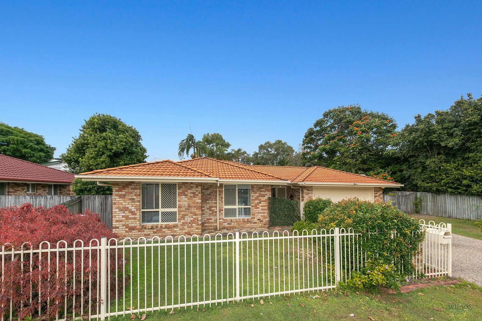 3 bedrooms House in 2/38 First Avenue BEACHMERE QLD, 4510