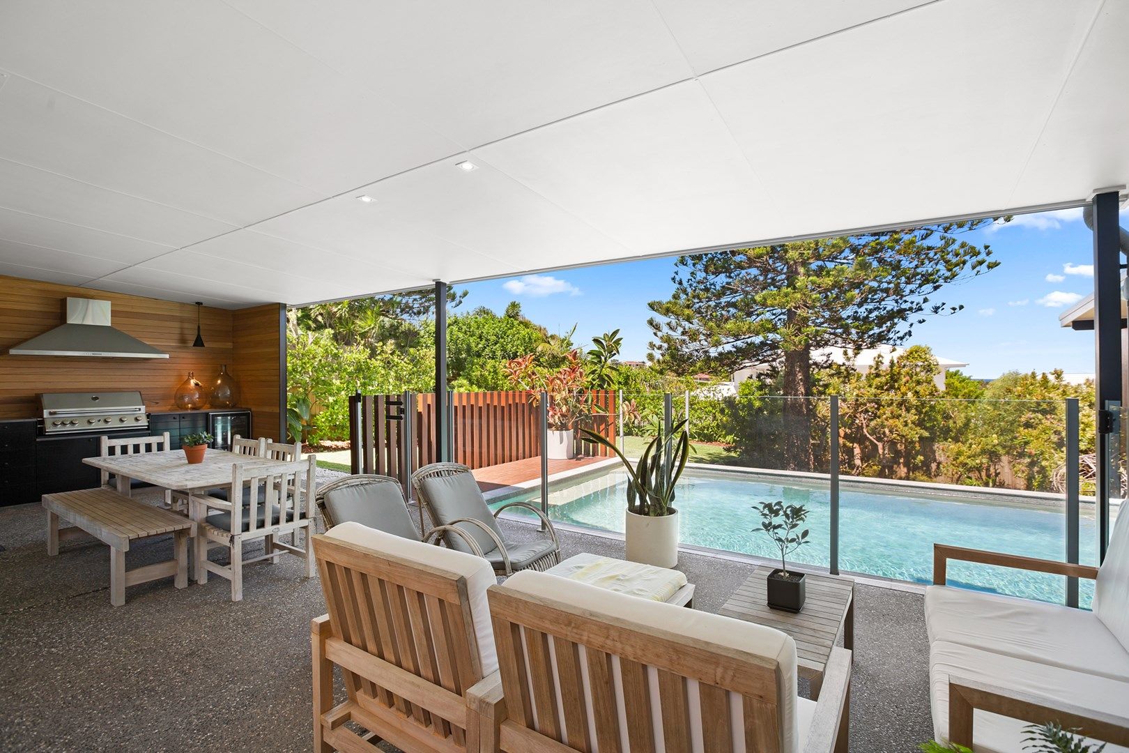 90 Persimmon Drive, Peregian Beach Property History & Address