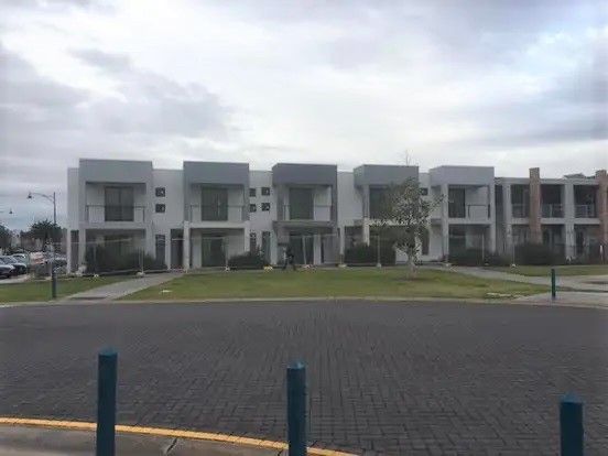 2 bedrooms Townhouse in 5/16 Chianti Lane MAWSON LAKES SA, 5095