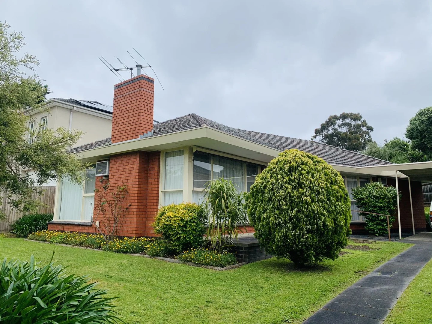46 Benwerrin Drive, Burwood East VIC 3151