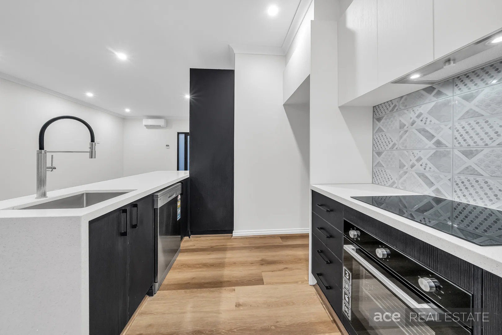 Additional image 6 of 2/8 Tyquin Street, Laverton VIC 3028