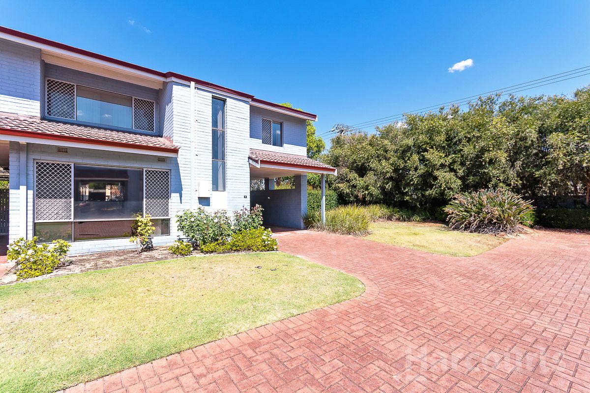 4/71 Tendring Way, Girrawheen WA 6064, Image 2