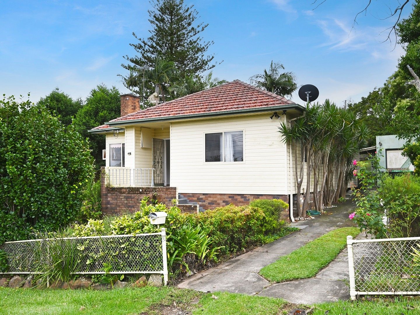 2 Galen Avenue, Hornsby NSW 2077, Image 0