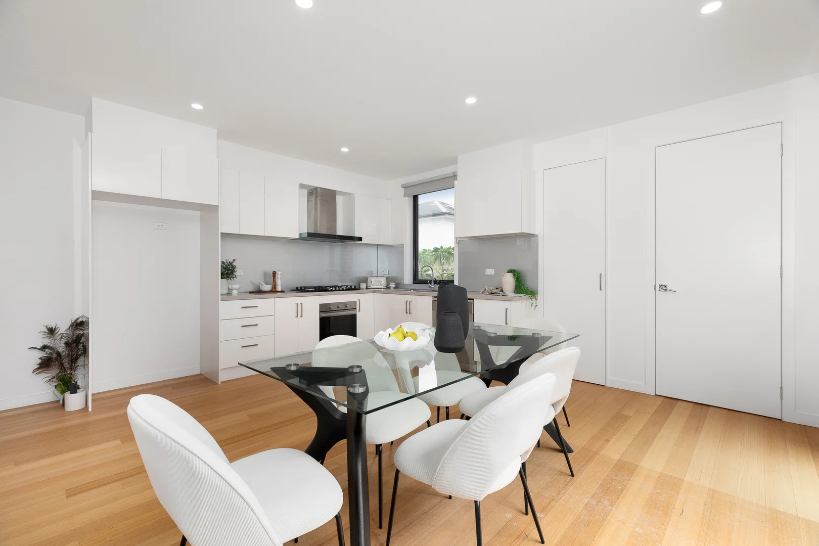 Additional image 4 of 1/30 Springs Road, Clarinda VIC 3169