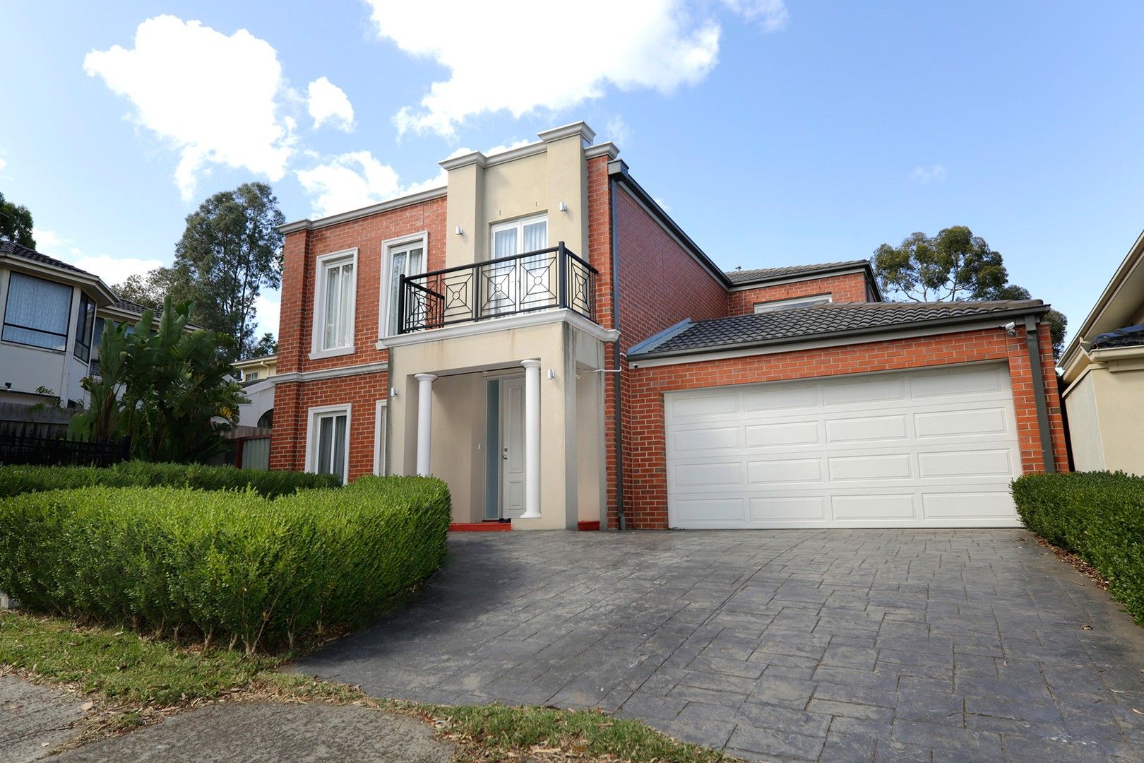 4 bedrooms House in 63 Kinnoull Grove GLEN WAVERLEY VIC, 3150