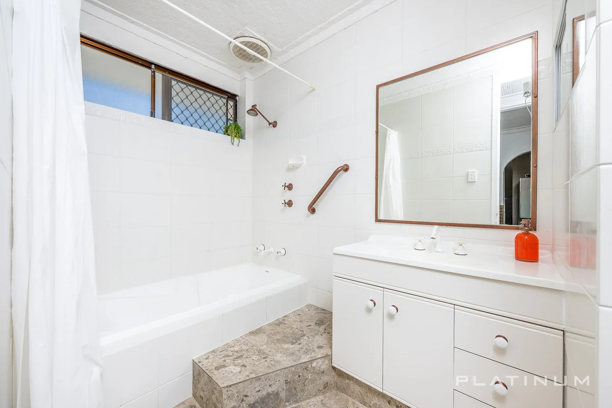 Additional image 17 of 3 Esk Close, Craigie WA 6025