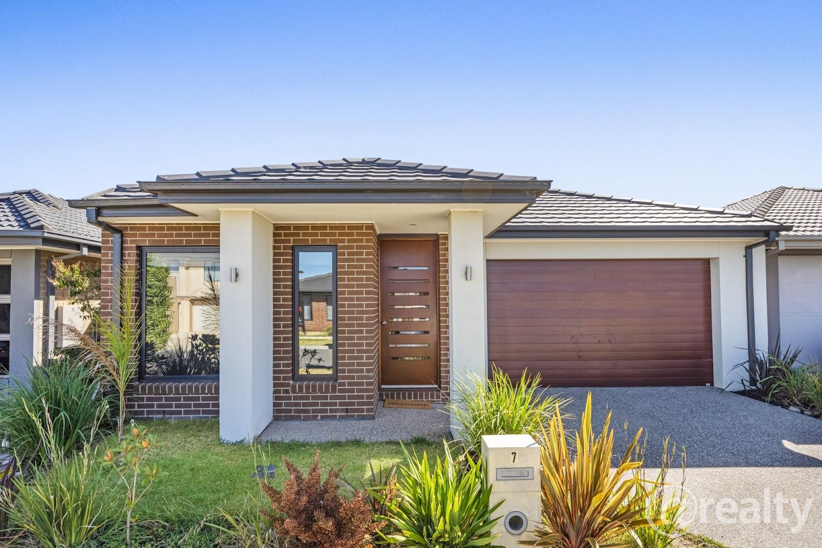 7 Whispering Way, Clyde North VIC 3978, Image 0