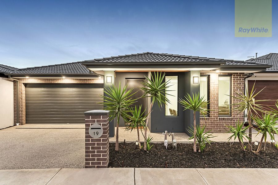 19 Pioneer Street, Craigieburn VIC 3064, Image 0