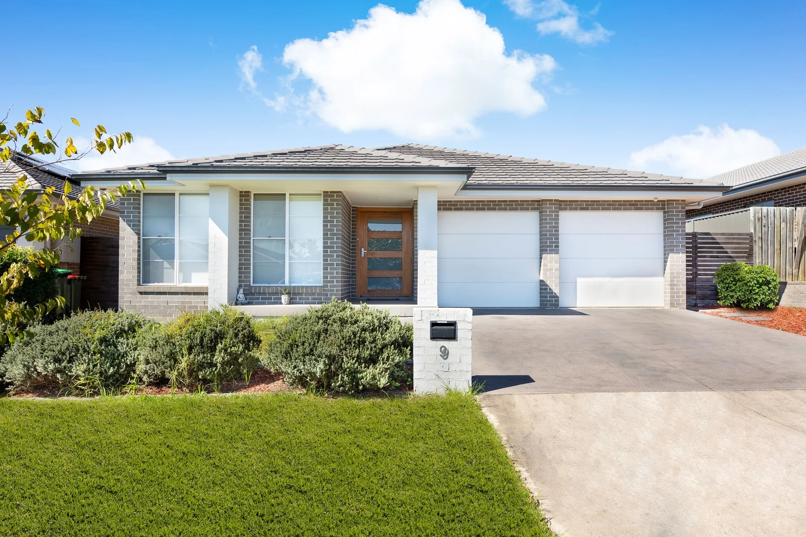 9 Finlay Street, Oran Park NSW 2570