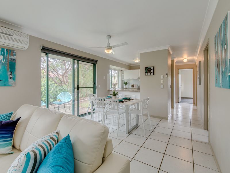 3/6 Buddy Holly Close, Parkwood QLD 4214, Image 2