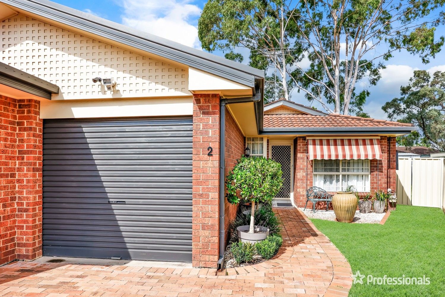 2/11 Chausson Place, Cranebrook NSW 2749, Image 2