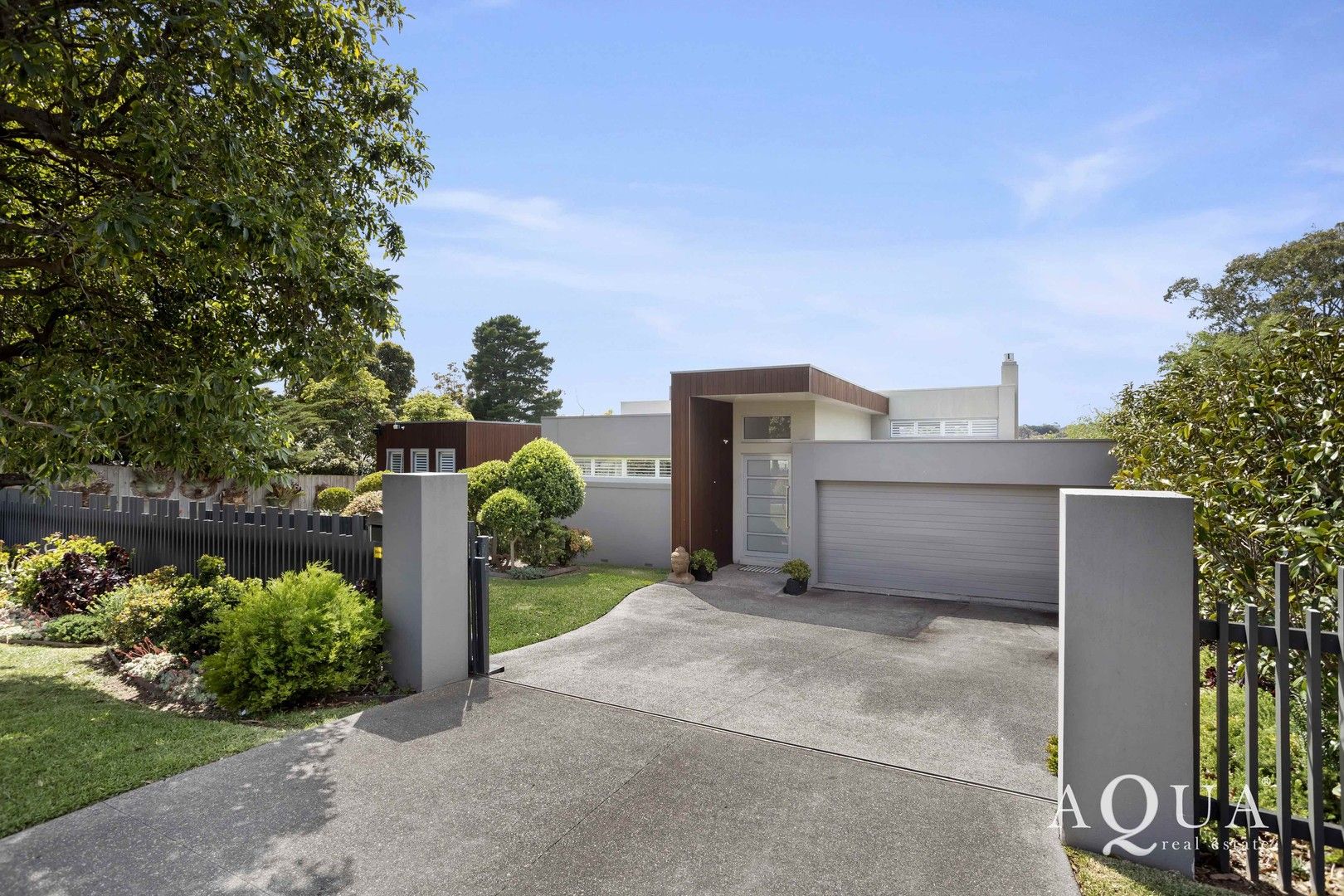 4 bedrooms New Apartments / Off the Plan in 60 Old Mornington Road MOUNT ELIZA VIC, 3930