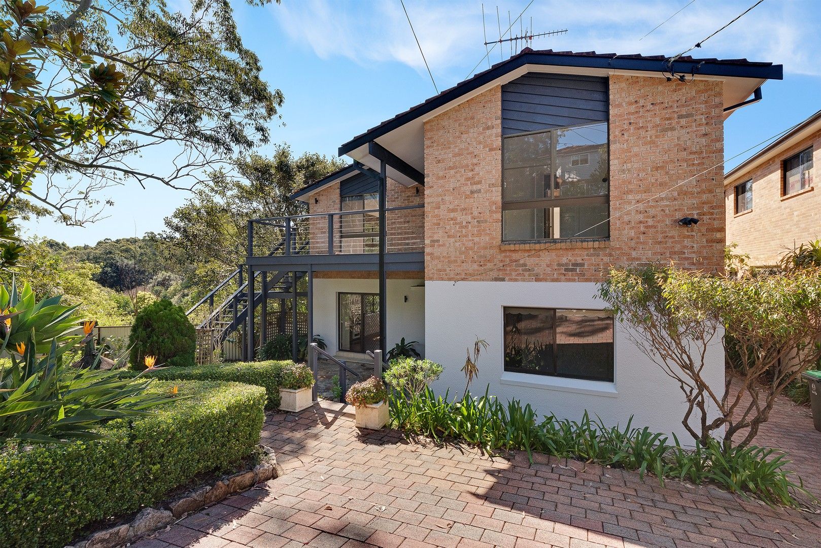 2 bedrooms Semi-Detached in 2/19 Moore Street Street LANE COVE WEST NSW, 2066