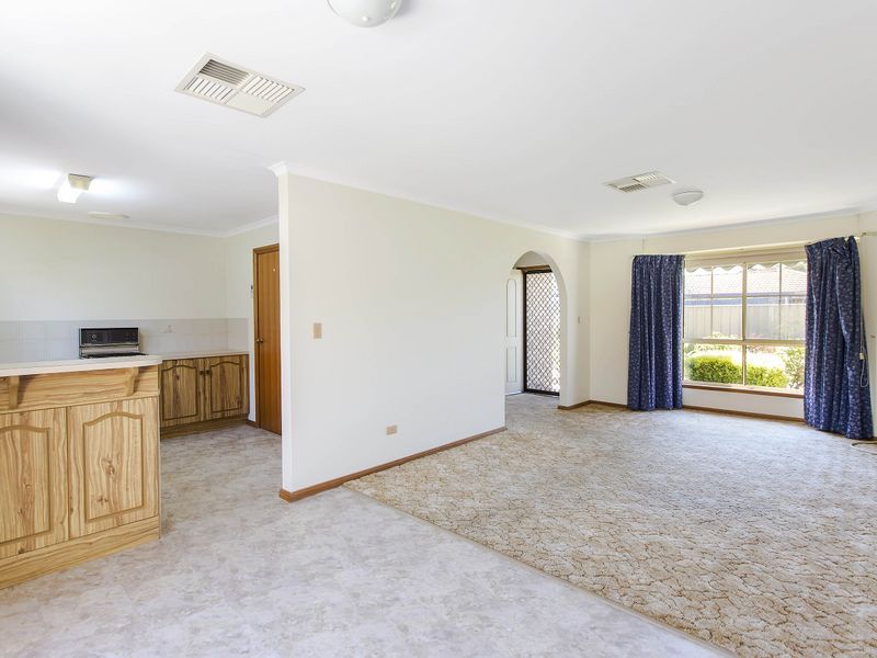 2/5 Allambee Avenue, EDWARDSTOWN SA 5039, Image 2