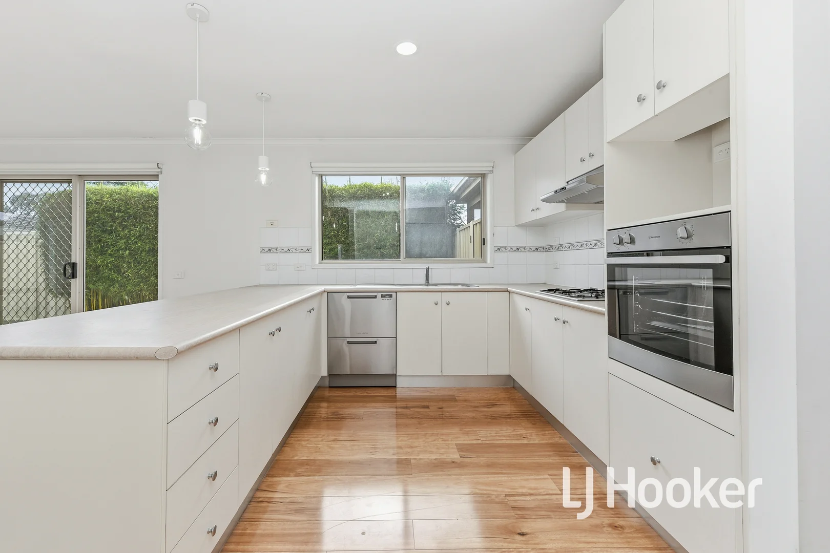 Additional image 4 of 10/35 Narellan Drive, Hampton Park VIC 3976