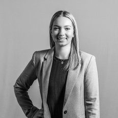 Sophie Hogan, Sales representative