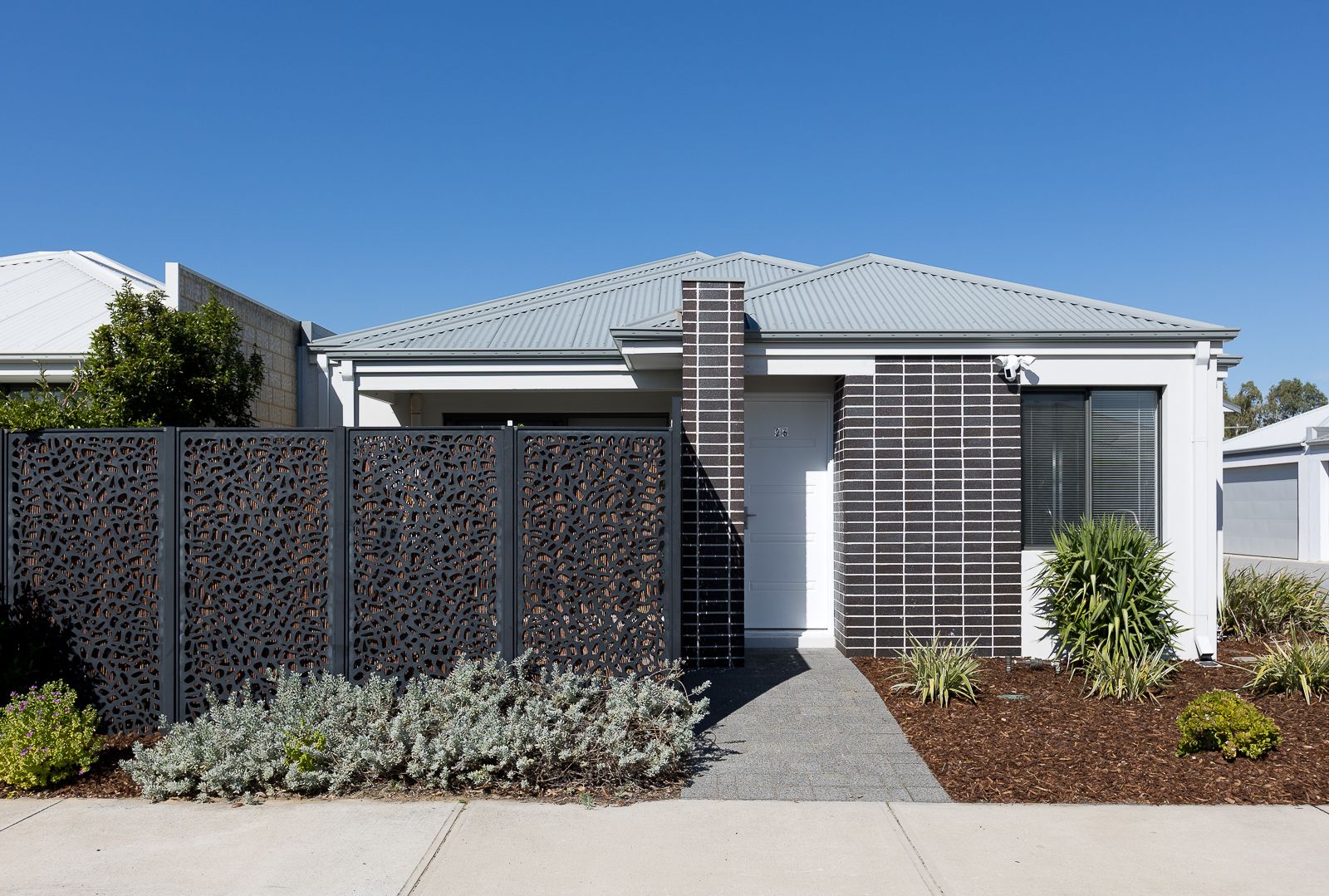 3 bedrooms House in 26 Corsican Way CANNING VALE WA, 6155