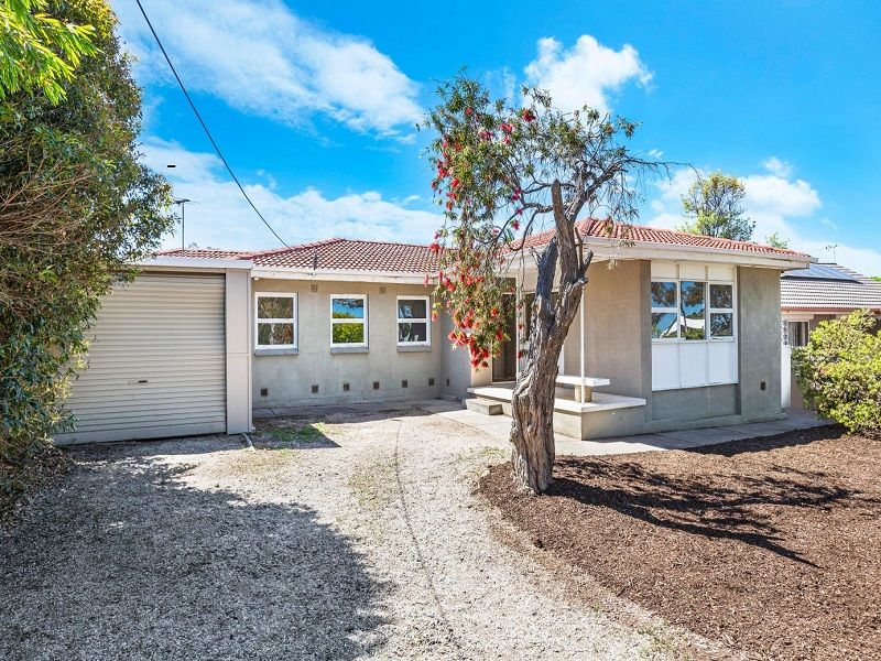 4 bedrooms House in 20 Christina Road CHRISTIE DOWNS SA, 5164