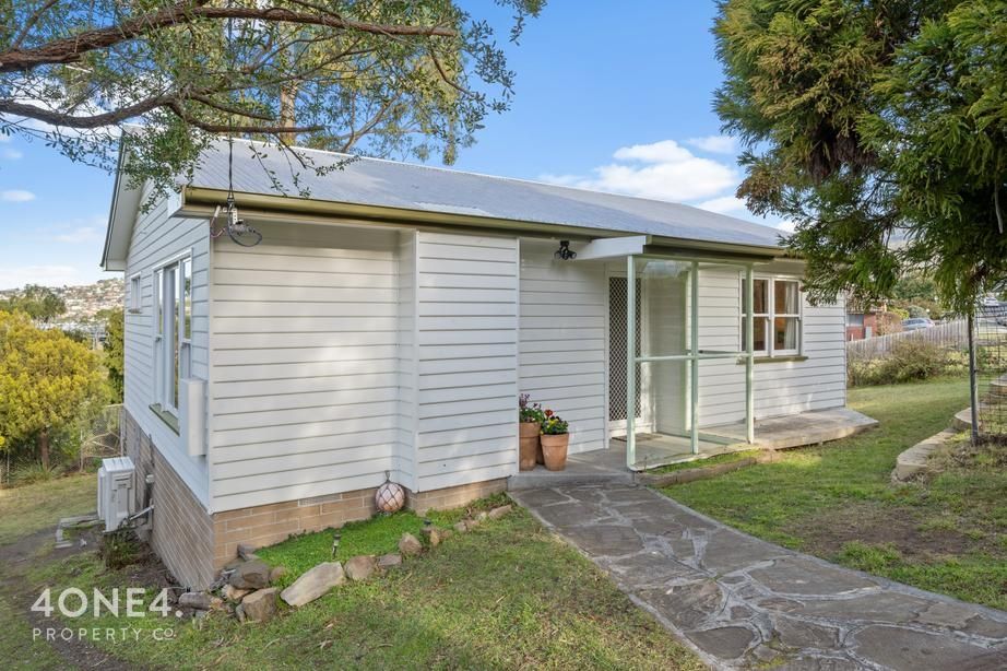 2 bedrooms House in 29 Highfield Street MOONAH TAS, 7009