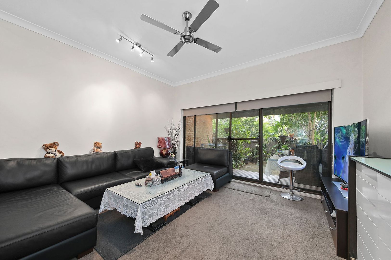 27/4 Ernest Avenue, Chipping Norton NSW 2170, Image 1