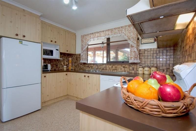 10 Buckley Road, DIGGERS REST VIC 3427, Image 2