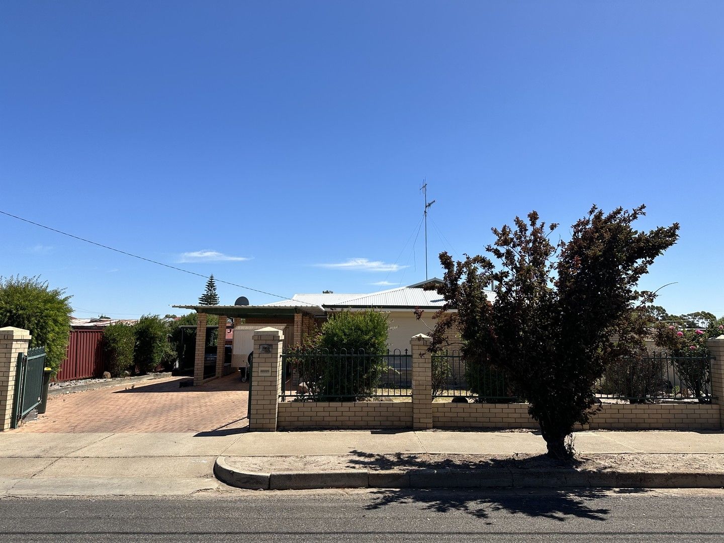 3 bedrooms House in 54 Adam Street KATANNING WA, 6317