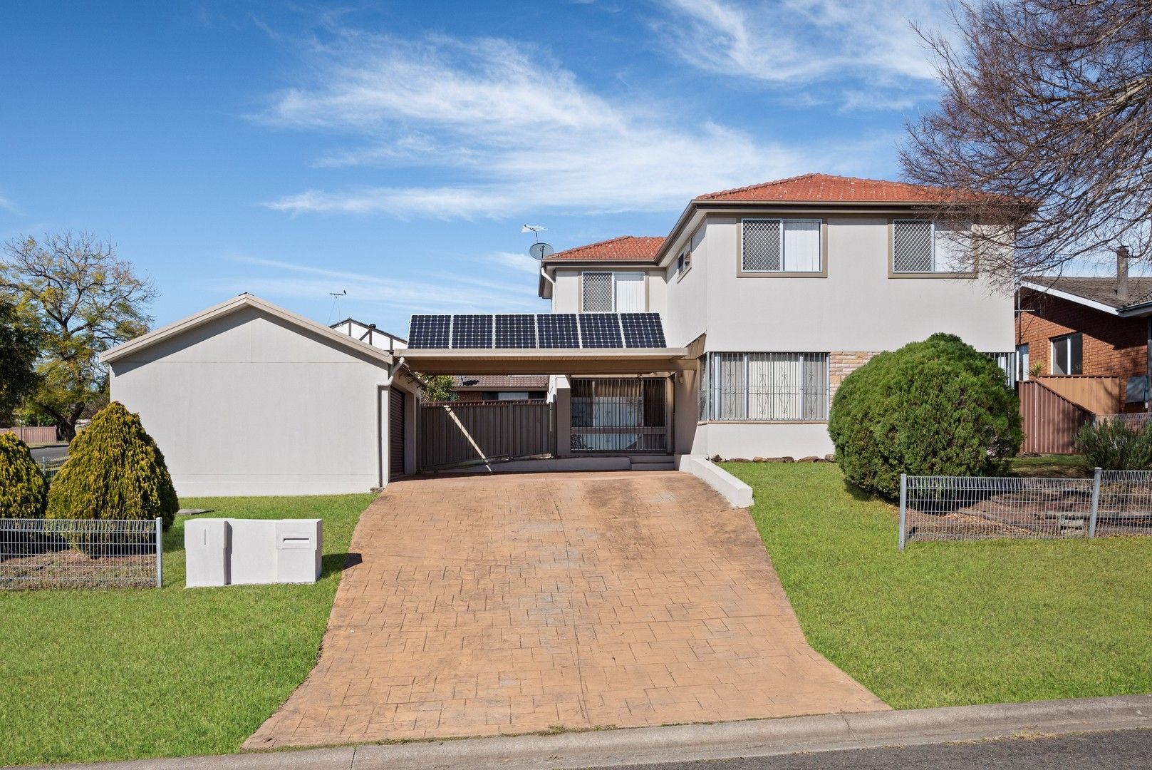 1 Nigel Place, Macquarie Fields NSW 2564, Image 0