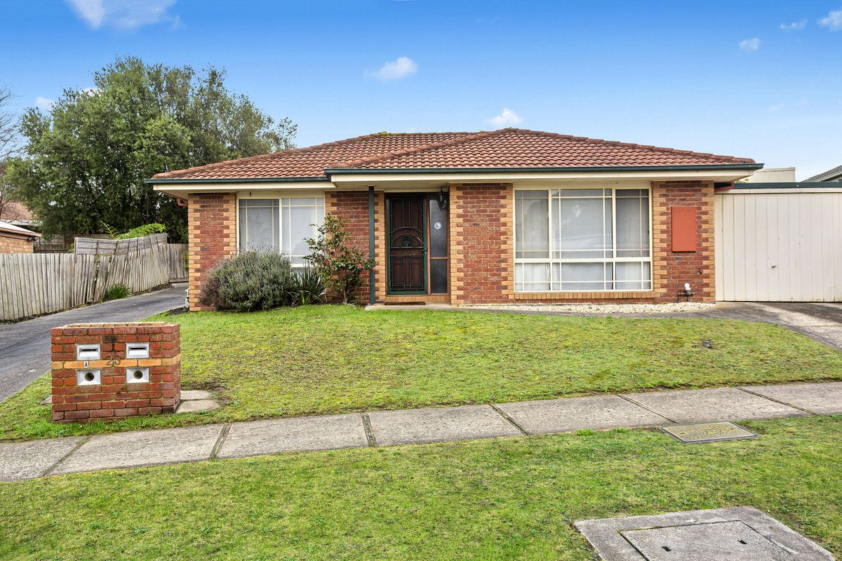 2 bedrooms Villa in 23 Monze Drive LANGWARRIN VIC, 3910