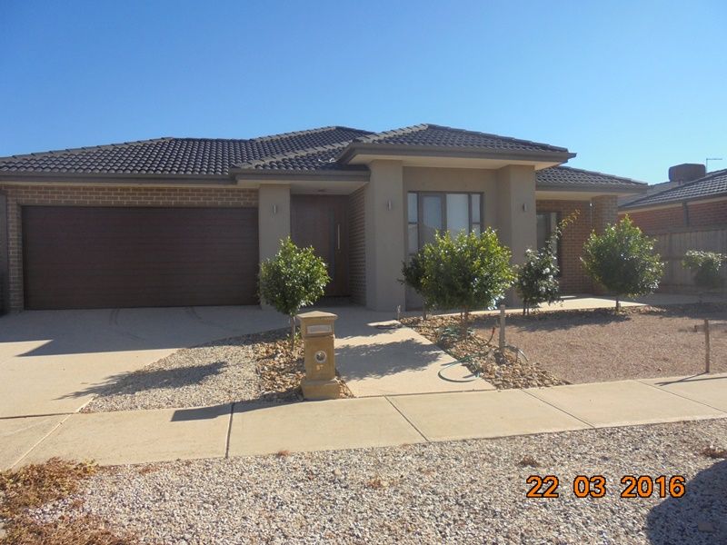 4 bedrooms House in 87 Arnolds Creek Boulevard MELTON WEST VIC, 3337