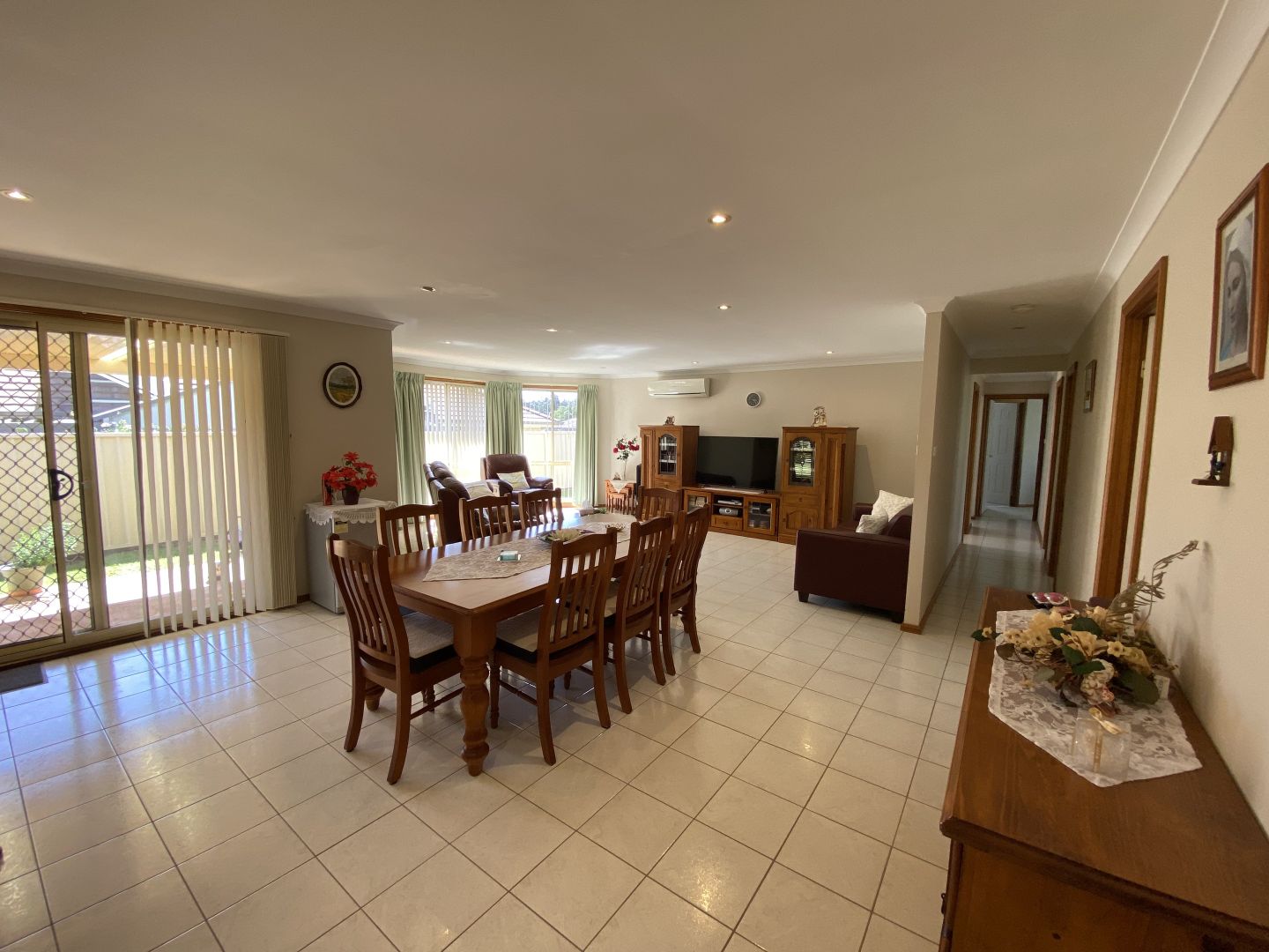 34 Burradoo Crescent, Nowra NSW 2541, Image 2