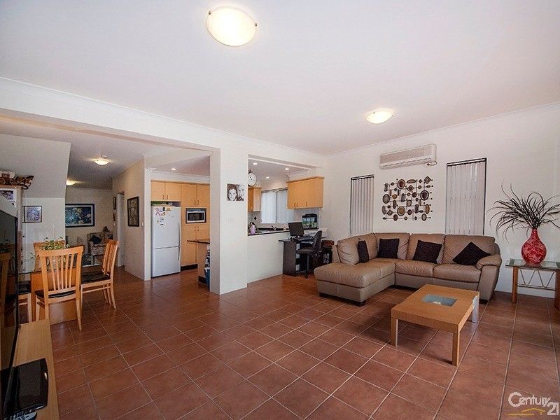 6a Donald Street, Picnic Point NSW 2213, Image 2