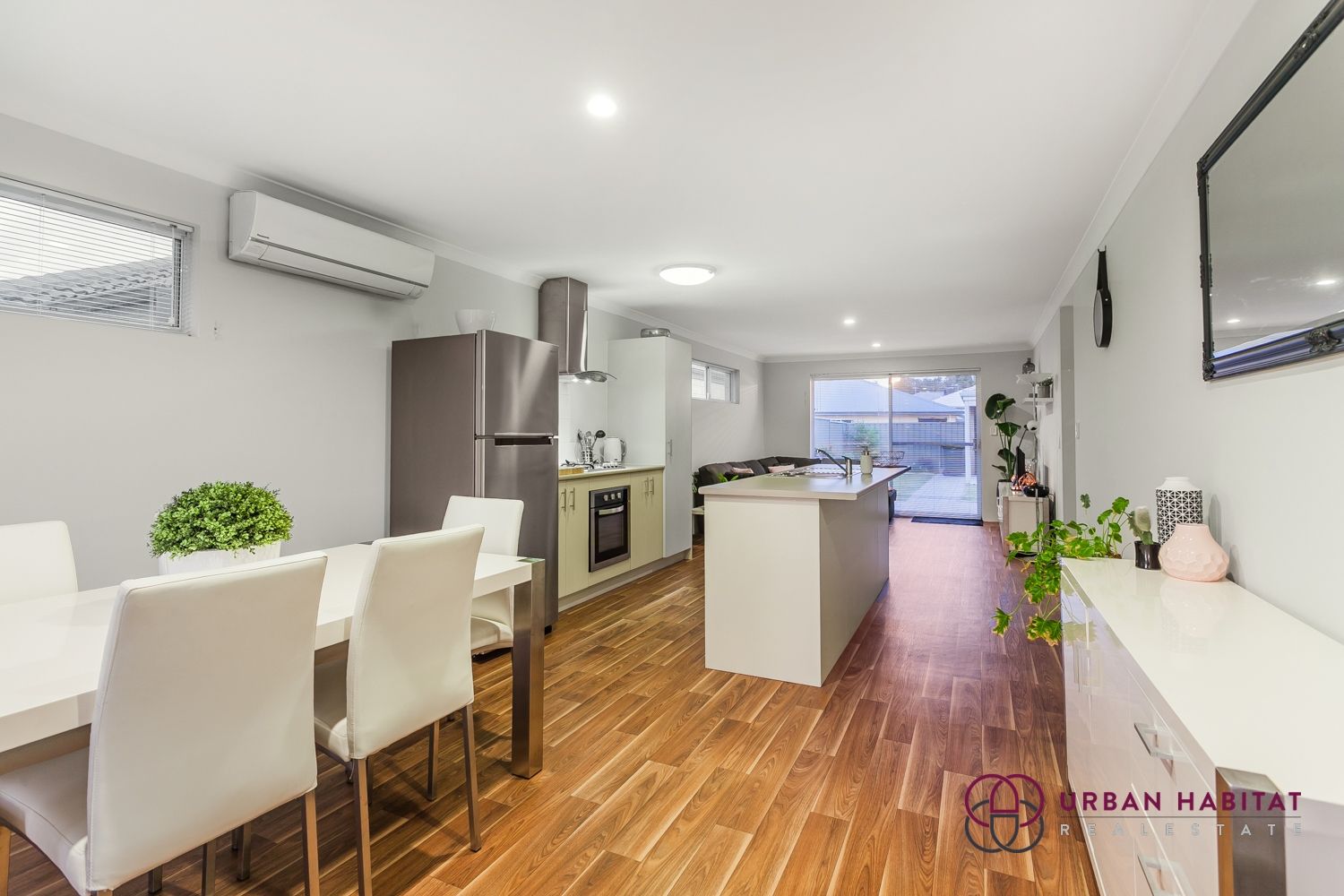 3 bedrooms House in 57 Somerford Promenade WELLARD WA, 6170