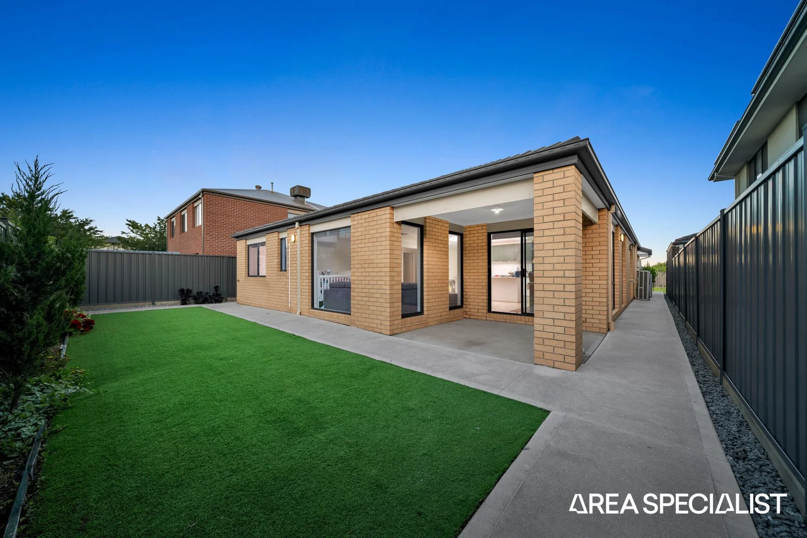 Additional image 10 of 2/4 Dorset Grove, Truganina VIC 3029