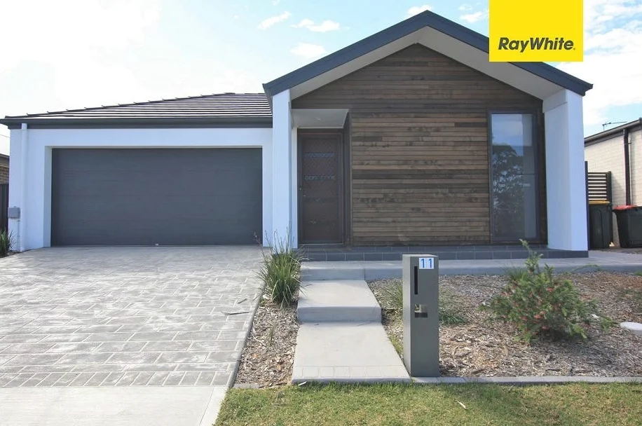 11 Blacksmith Crescent, Cobbitty NSW 2570