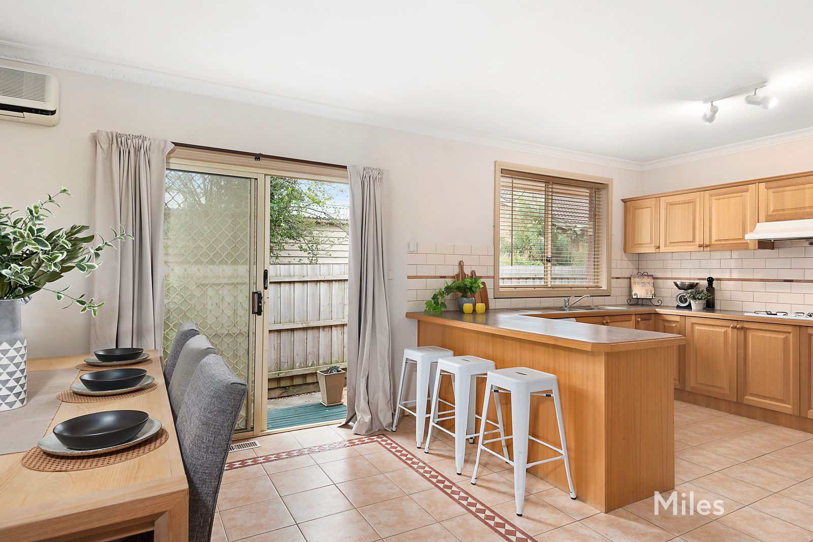 4/4 Bamfield Road, Heidelberg Heights VIC 3081, Image 2