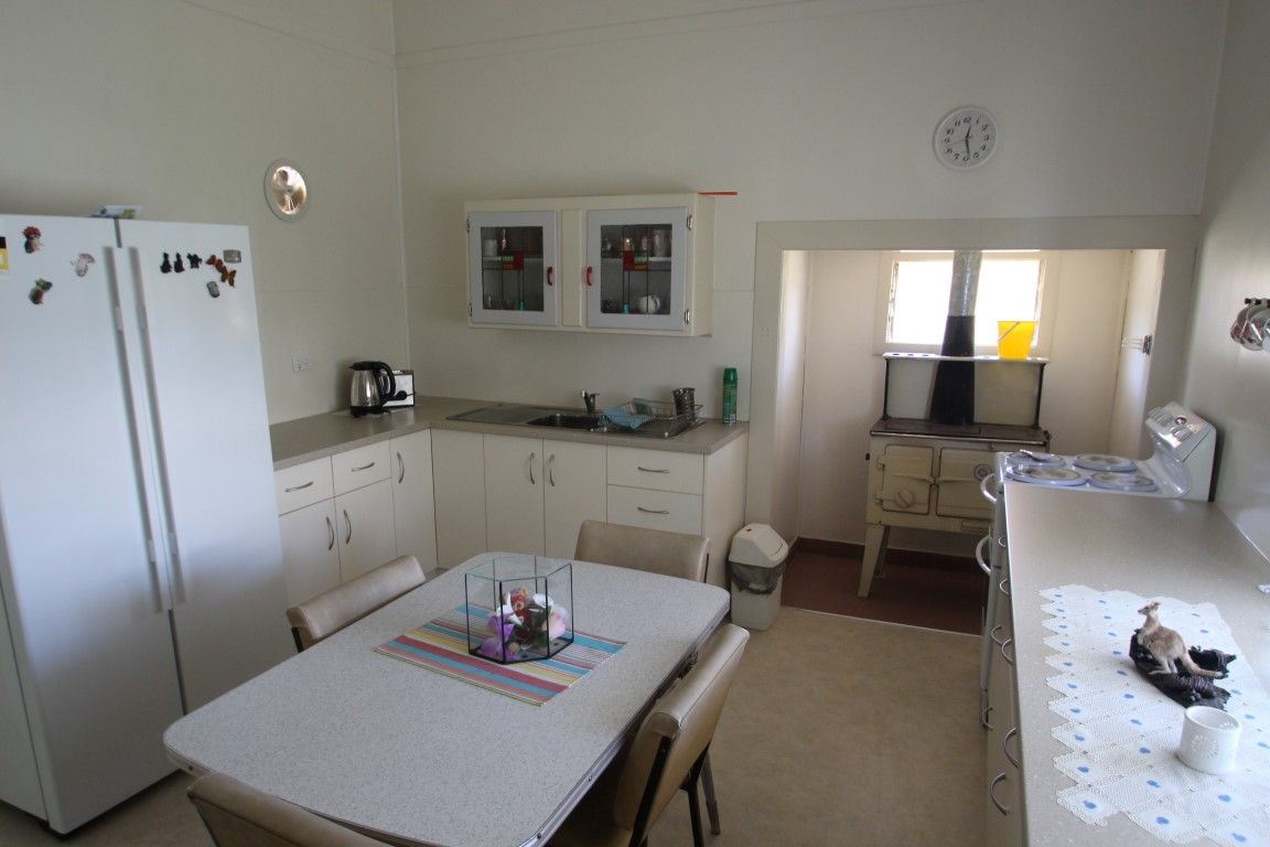 27 STATION STREET, Roma QLD 4455, Image 1