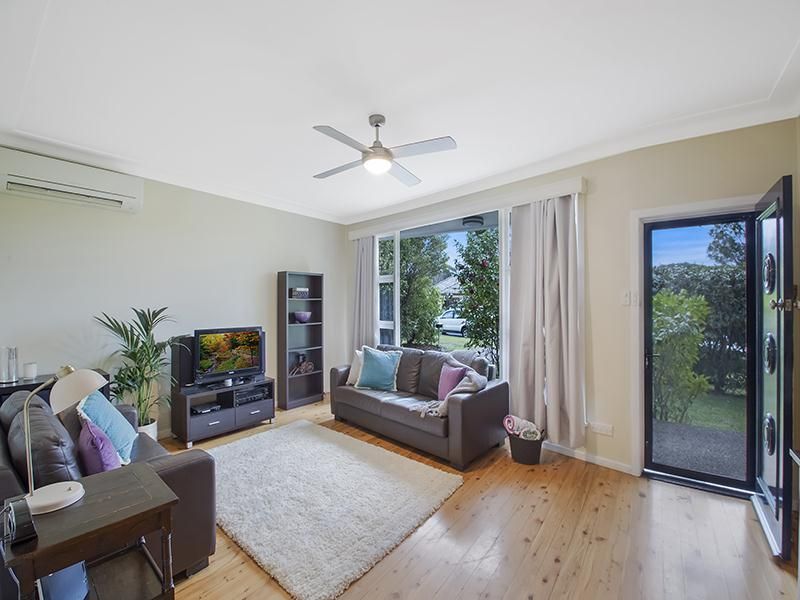 33 Joslin Street, Kotara NSW 2289, Image 1