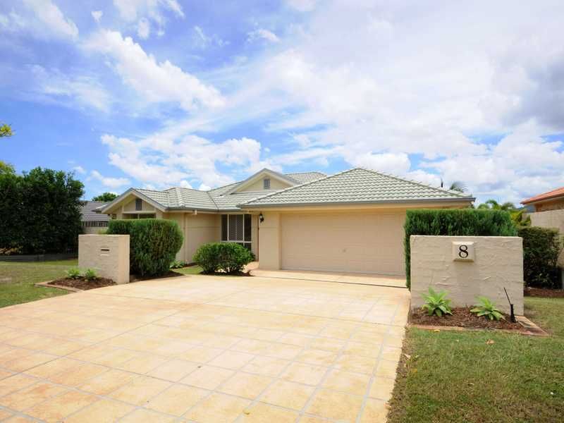 4 bedrooms House in 8 Mountain Ash Circuit ROBINA QLD, 4226