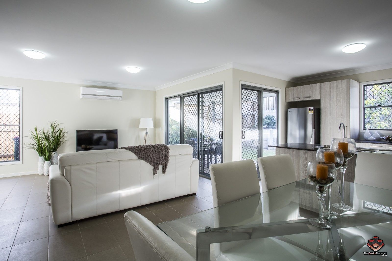 ID21117224/40 Lakefield Place, Runcorn QLD 4113 Apartment For Rent