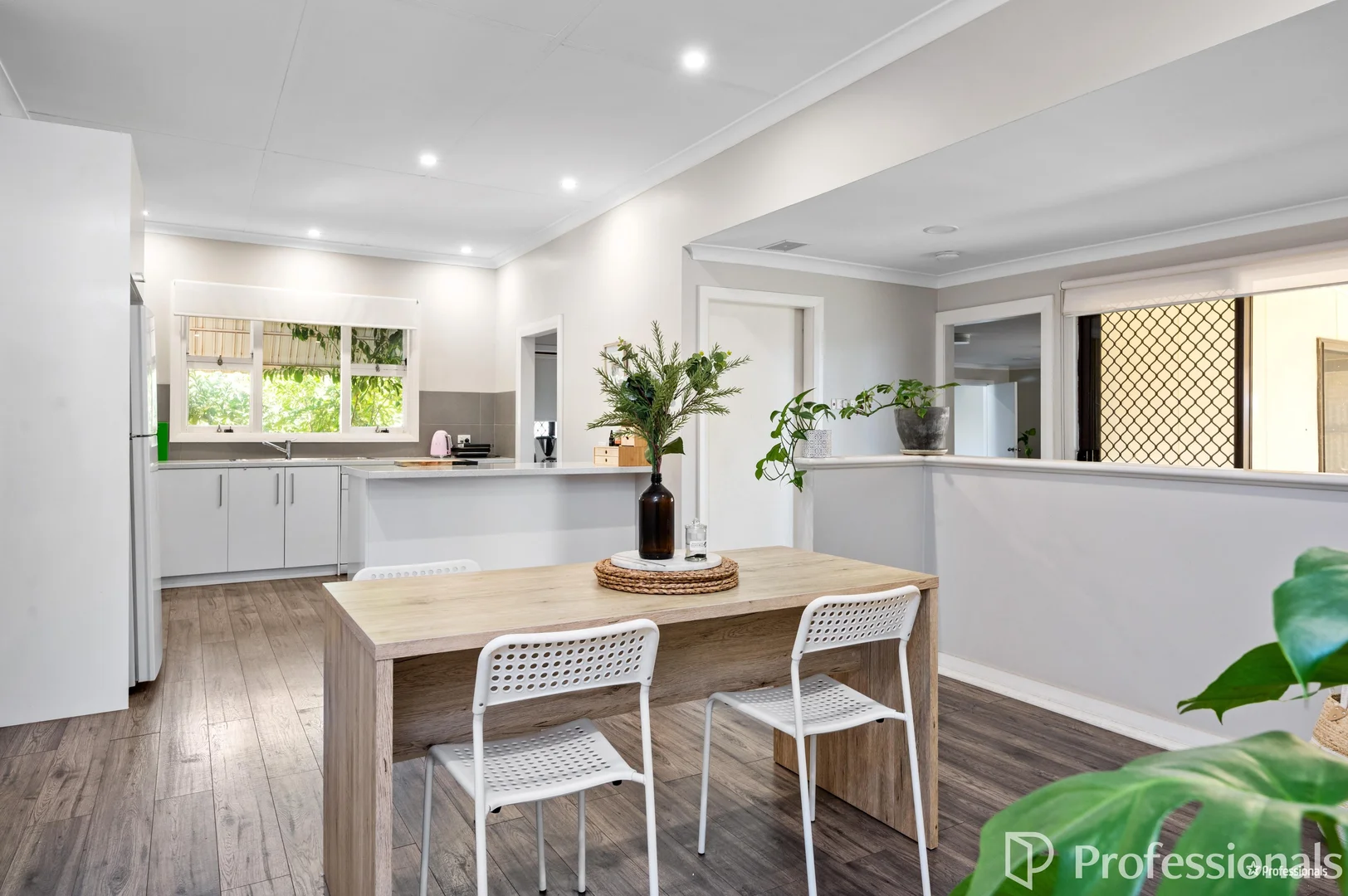 Additional image 4 of 314 Piccadilly Street, West Lamington WA 6430