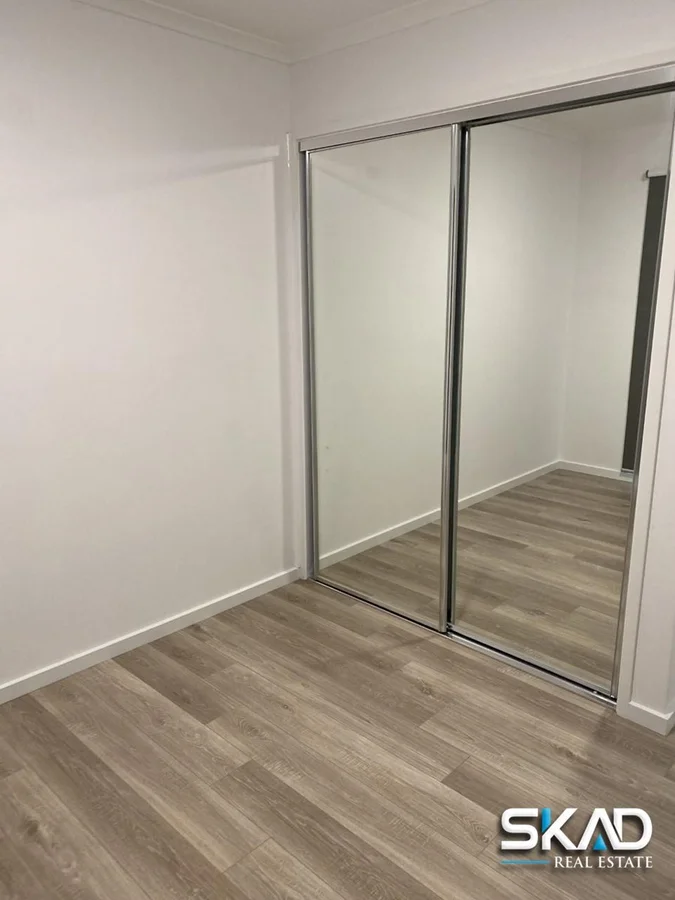 Additional image 5 of 1/4 Hoop Court, Mill Park VIC 3082