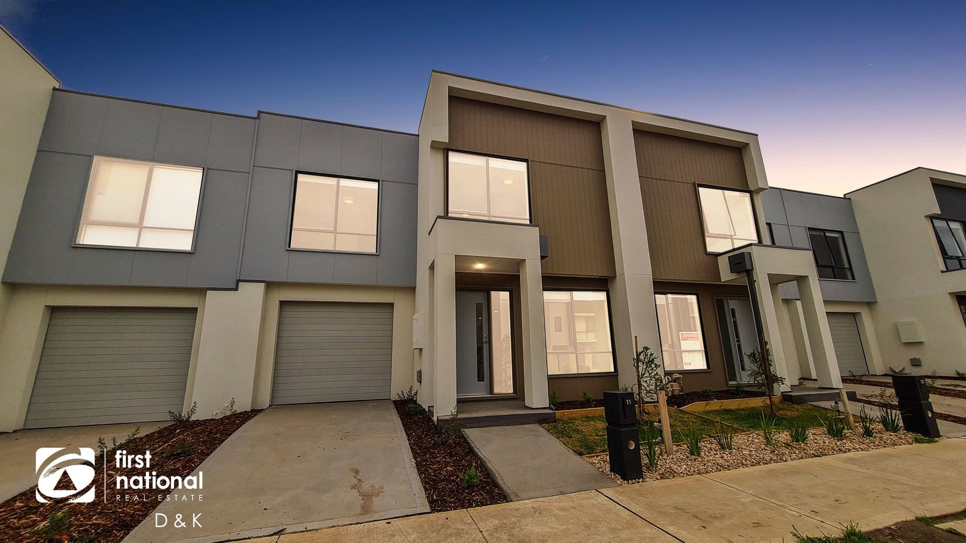 3 bedrooms Townhouse in 11 Pisa St FRASER RISE VIC, 3336