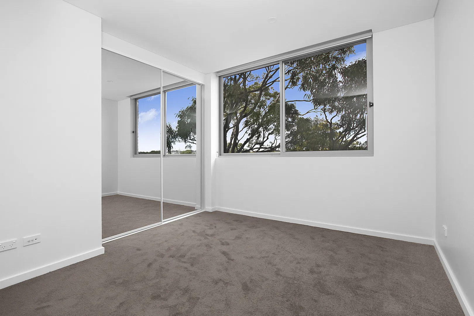 Apartment in Punchbowl - View 5