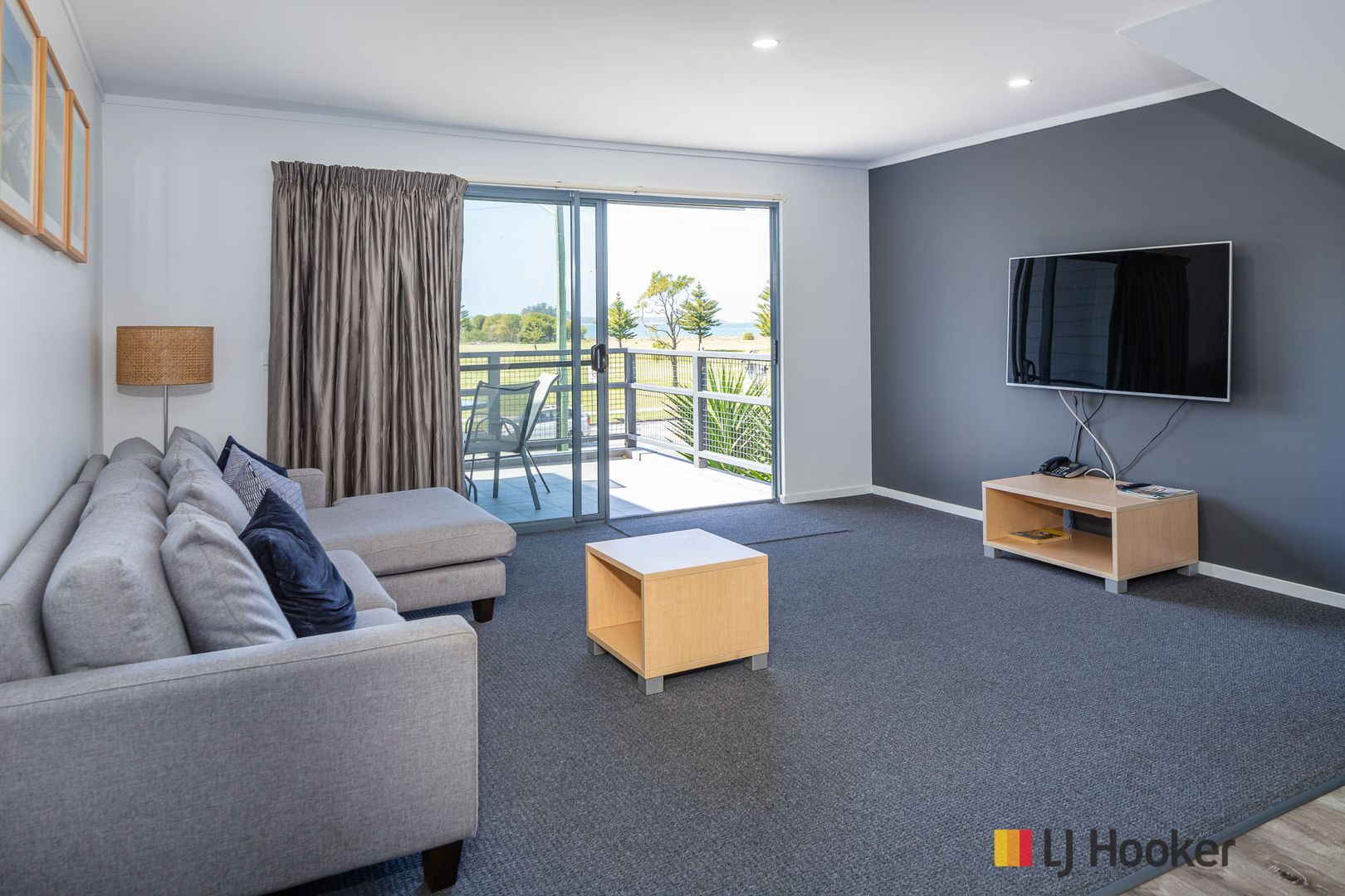 Unit 211/202-208 Beach Road, Batehaven NSW 2536, Image 2