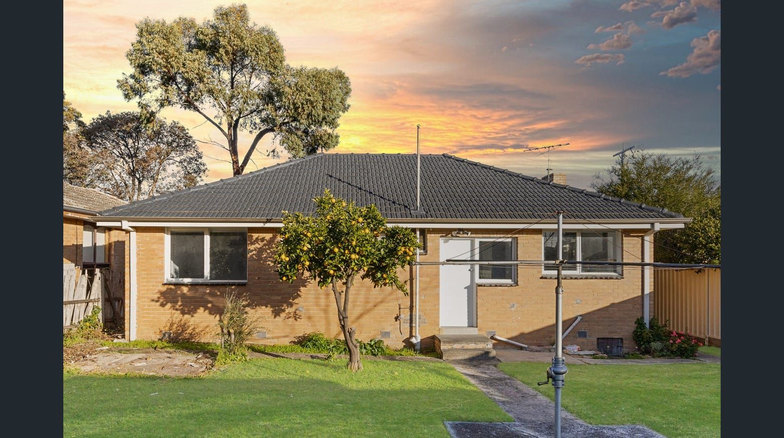3 bedrooms House in 82 Green Avenue KINGSBURY VIC, 3083
