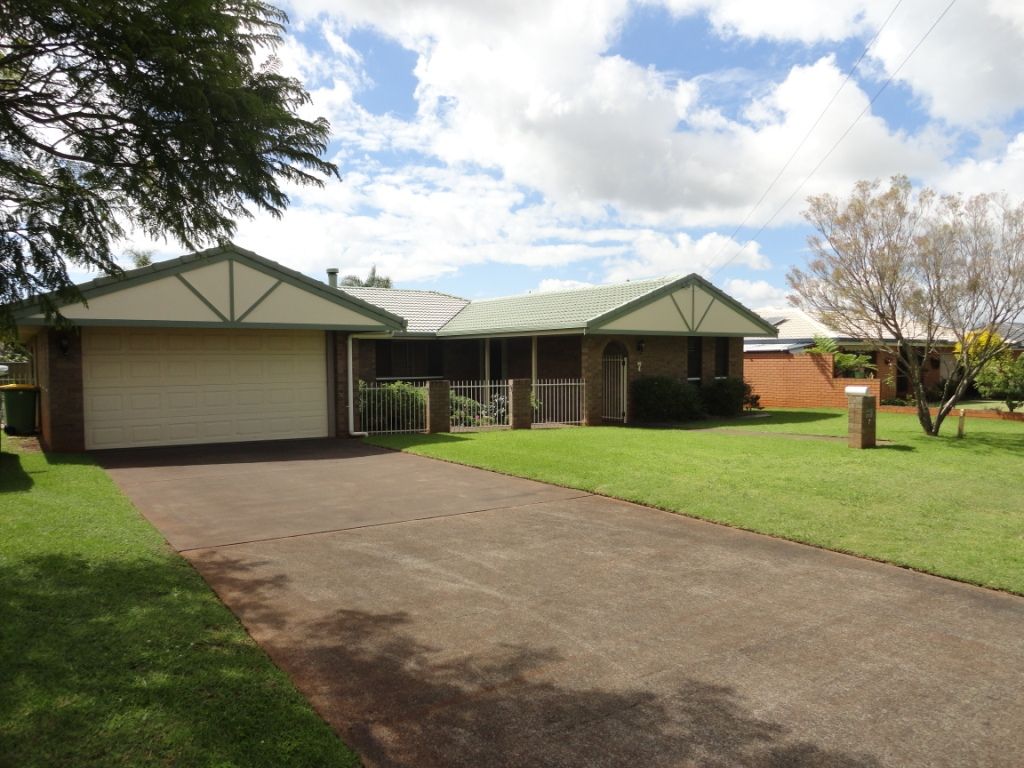 7 Findley Court, Darling Heights QLD 4350, Image 0