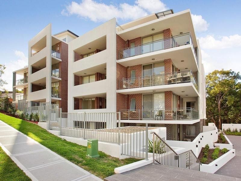 2 bedrooms Apartment / Unit / Flat in 30/2-8 Belair cl HORNSBY NSW, 2077